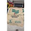 Image 2 : Collection of 6 Burlap Jute Coffee Bean Sacks Including Cafés Do Brasil and Sigri and More