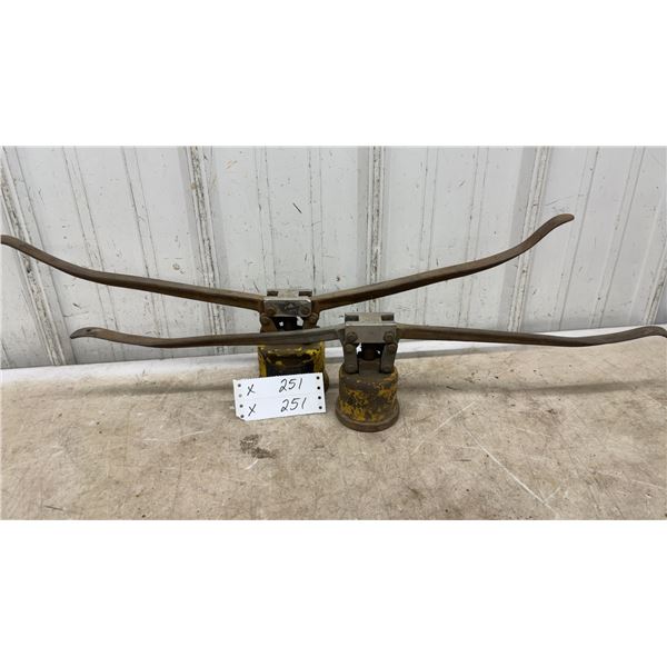 Pair of Tri-Sure 3/4" and 2" 16 Gauge Barrel Bung Sealing Tools