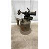 Image 6 : Lot of Three Vintage Liquid-Fuel Blowtorches Including Otto Bernz and Soldering Iron