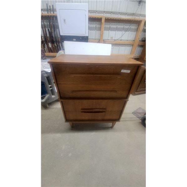 Mid-Century Modern 4 Drawer Chest of Drawers with Sculpted Pulls and Tapered Legs 42 x 34 x 18"