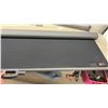 Image 5 : Vevor Retractable Side Awning 63 x 118" Aluminum Outdoor Privacy Screen System 280 G Polyester