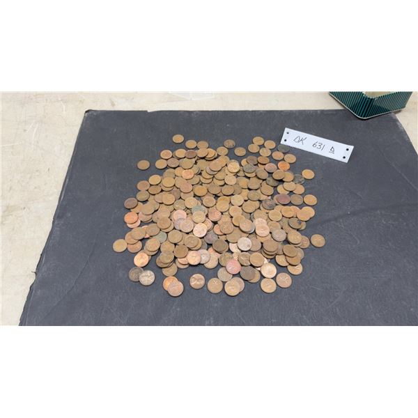 Bulk Lot of Canadian Pennies, United States Lincoln Cents, and More