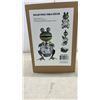 Image 5 : Metal Solar-Powered Bobblehead Frog Garden Statue with Crackle-Glass LED Sphere