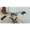 Image 13 : Raleigh Boardwalk Women's Step-Through Cruiser Bicycle with Rear Rack and Fenders