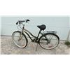 Image 14 : Raleigh Boardwalk Women's Step-Through Cruiser Bicycle with Rear Rack and Fenders