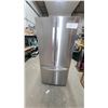 Image 1 : KitchenAid Stainless Steel French Door Refrigerator with Bottom Freezer Drawer 67 x 30 x 31"