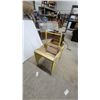 Image 5 : Antique Yellow-Painted Wooden Manual Swing Tub Washing Machine with Hand-Cranked Wringer