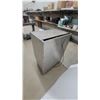 Image 5 : Kelvinator Stainless Steel Commercial Milk Cooler with Borden Elsie the Cow Logo 36 x 25 x 17"