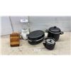 Image 1 : Oster Blender, Wooden Knife Block, Black Stockpot, Roasting Pan, Kettle, and More