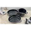 Image 4 : Oster Blender, Wooden Knife Block, Black Stockpot, Roasting Pan, Kettle, and More