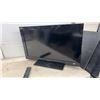 Image 7 : Sony Bravia KDL-32BX300 32" LCD Digital Color TV with Stand and Remote, 2010