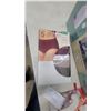 Image 5 : Elizabeth Arden Red Door Fragrance Gift Set, Jones Seamless Briefs 5-Pack XL, and More