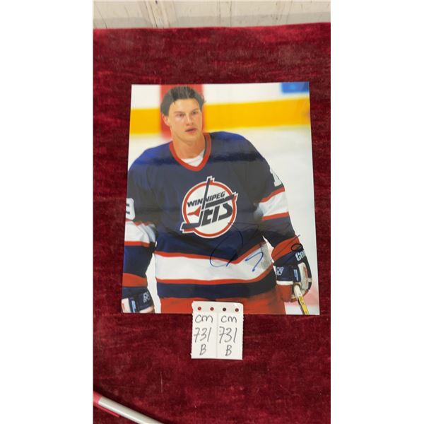 Signed Shane Doan Winnipeg Jets 8 x 10 Photo