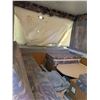 Image 11 : 2001 Jayco Tent Trailer, Sleeps 7, Stove, Fridge, Furnace, 2 Propane Tanks - Read Description