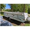 Image 5 : 2001 Jayco Tent Trailer, Sleeps 7, Stove, Fridge, Furnace, 2 Propane Tanks - Read Description