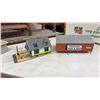 Image 5 : HO Scale Model Railroad Buildings: Walthers Cornerstone Engine House, Feed and Seed, Piko, and More