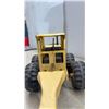 Image 5 : Tonka Pressed Steel Motor Grader and Front End Loader Construction Toys, 1960s-1970s