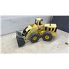 Image 7 : Tonka Pressed Steel Motor Grader and Front End Loader Construction Toys, 1960s-1970s