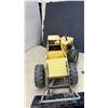 Image 8 : Tonka Pressed Steel Motor Grader and Front End Loader Construction Toys, 1960s-1970s