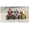 Image 3 : Ertl Allis-Chalmers 7050, International Harvester, and Yellow Tractor Toy Lot