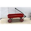 Image 7 : Vintage Child's Red Metal Pull Wagon with Steerable Front Axle, Rubber on Front Tire Missing
