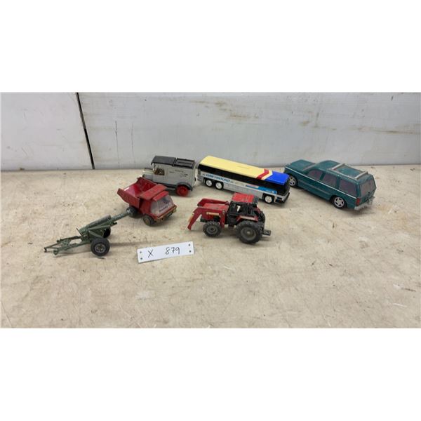 Algonac Savings Bank Armored Car Coin Bank, Greyhound Bus, Tractor, and More
