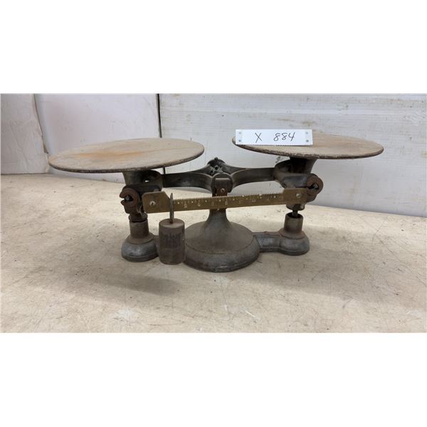 Vintage J. Chatillon & Sons Cast Iron Balance Scale with Brass Beam and Weight