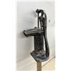 Image 4 : Hudson Manufacturing Company Cast Iron Hand Water Pitcher Pump, Made in USA