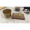 Image 3 : Slava 11-Jewel Mechanical Alarm Clock, Desk Calendar with Monogram, and More