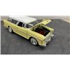 Image 6 : 1955 Chevrolet Bel Air Nomad Die-Cast Model Car 1/24 Scale, Yellow and White Two-Tone