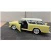 Image 8 : 1955 Chevrolet Bel Air Nomad Die-Cast Model Car 1/24 Scale, Yellow and White Two-Tone