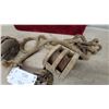 Image 3 : Pair of Vintage Double-Sheave Wooden Pulley Blocks with Iron Hook and Rope