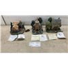 Image 1 : 3 Hawthorne Village Lighted Sculptures with Certificates