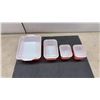 Image 3 : Vintage Pyrex Flamingo Pink 8-Piece Refrigerator Dish Set with Glass Lids