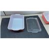 Image 4 : Vintage Pyrex Flamingo Pink 8-Piece Refrigerator Dish Set with Glass Lids