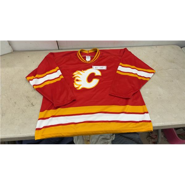 Vintage CCM Calgary Flames Men's Extra Large Hockey Jersey