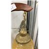 Image 5 : Mid-Century Modern Tension Pole Lamp with Amber Fluted Glass Shades and Wood Arms