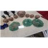Image 5 : Indiana Glass Lorelei Bowls, Fenton Black Amethyst Vases, Green Divided Dishes, and More
