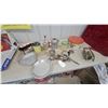 Image 1 : Vintage Kitchen Collectibles: Flour Sifter, Tin Canisters, Baking Pans, Cookie Cutters, and More