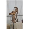 Image 2 : Antique Cast Iron Hand Water Pump on Galvanized Pipe and Galvanized Oval Tub