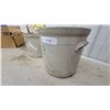 Image 4 : Medalta 2-Gallon and 3-Gallon Stoneware Crocks