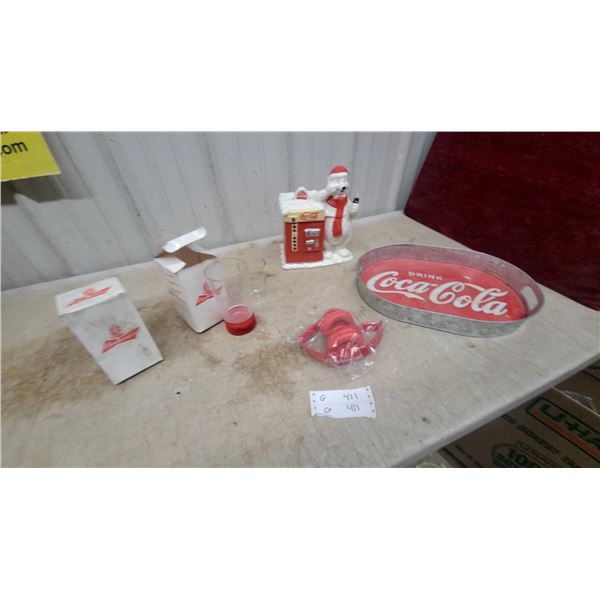 Coca-Cola Polar Bear with Vending Machine Ceramic Cookie Jar and Glasses Budweiser and Coke