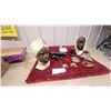 Image 1 : Vintage Ceramic Bust Figurines, Gold Leaf Dishes, Pewter Plaque, and More Panther Ornaments