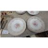 Image 2 : Dinnerware Set with Knives, Shakers, and More