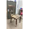 Image 6 : Lot of Three Wooden Chairs: Spindle-Back, Thonet-Style Bentwood, and Pink Slat-Back