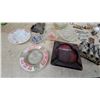 Image 3 : Ashtrays Novelty Ceramic Miniature Toilet with Gold Rim Bottle Openers