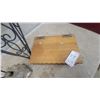 Image 4 : Wrought Iron Wall-Mount Demilune Shelf, Condiment Set Plus