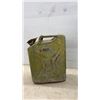 Image 2 : Military-Style 5-Gallon Steel Jerry Can and RoadPro Portable Automotive Heater