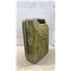 Image 4 : Military-Style 5-Gallon Steel Jerry Can and RoadPro Portable Automotive Heater