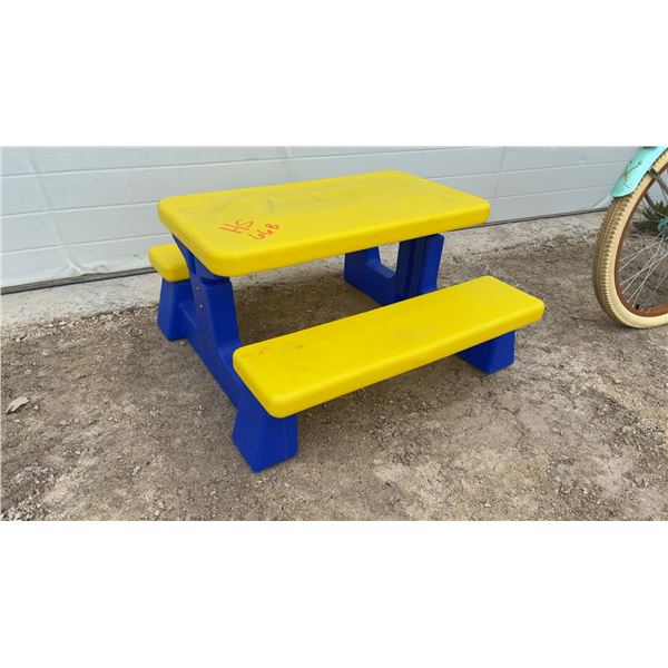 Children's Yellow and Blue Plastic Picnic Table 34 x 31 x 17